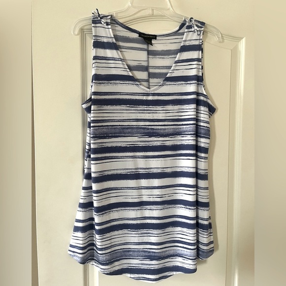 Susan Lawrence Striped Blue and White Women's Top size Large - Picture 1 of 13